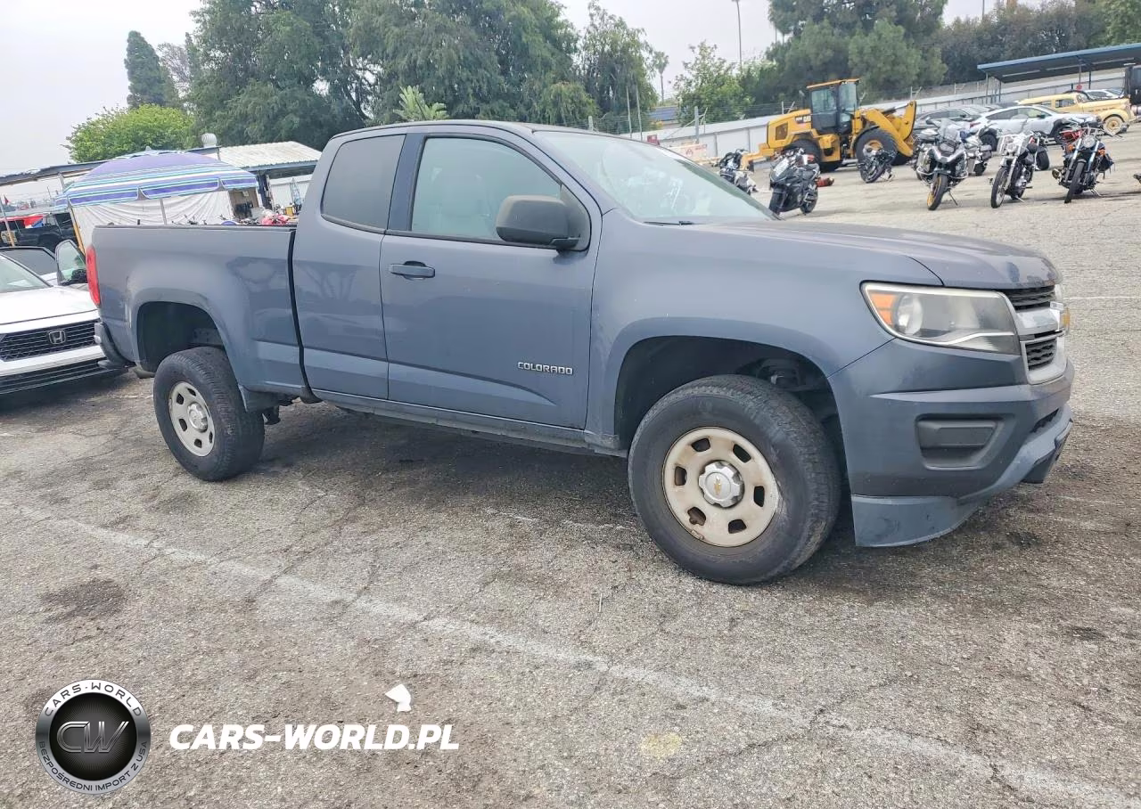 2017 Chevrolet Colorado VIN:1GCHSBEAXH1256680 - 4