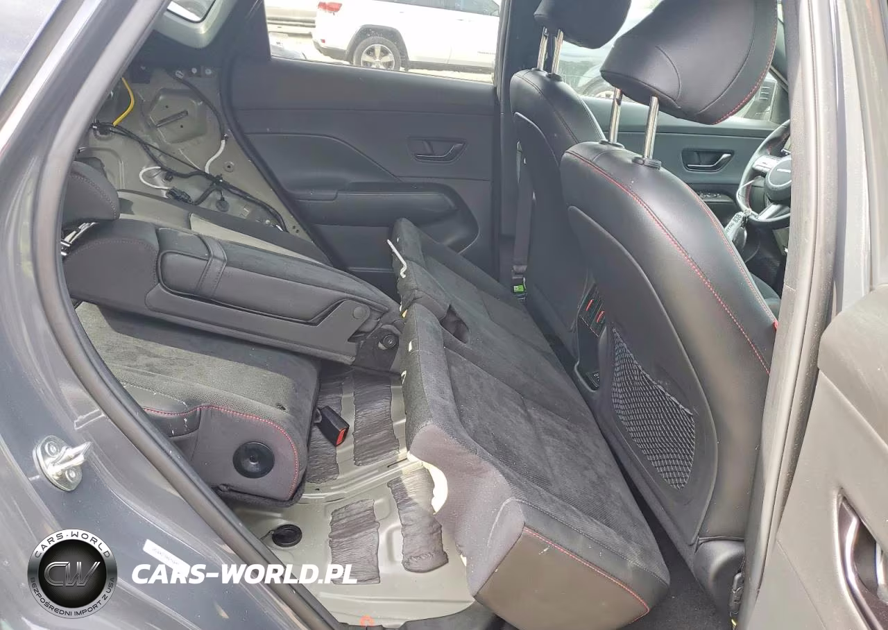 2025 Hyundai Kona N Line S VIN:KM8HB3A30SU208202 - 11
