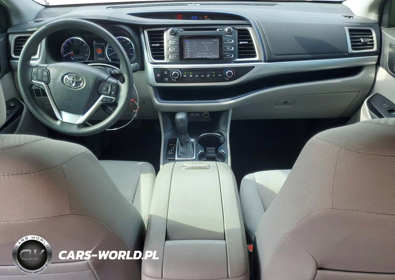 2019 Toyota Highlander Le VIN:5TDZARFH4KS060658 - 8