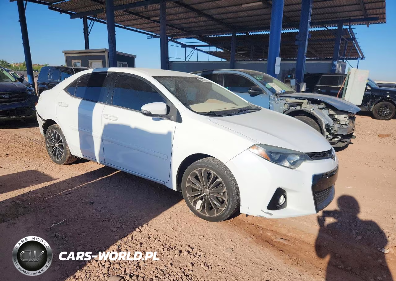 2015 Toyota Corolla S Plus VIN:5YFBURHE1FP308701 - 4