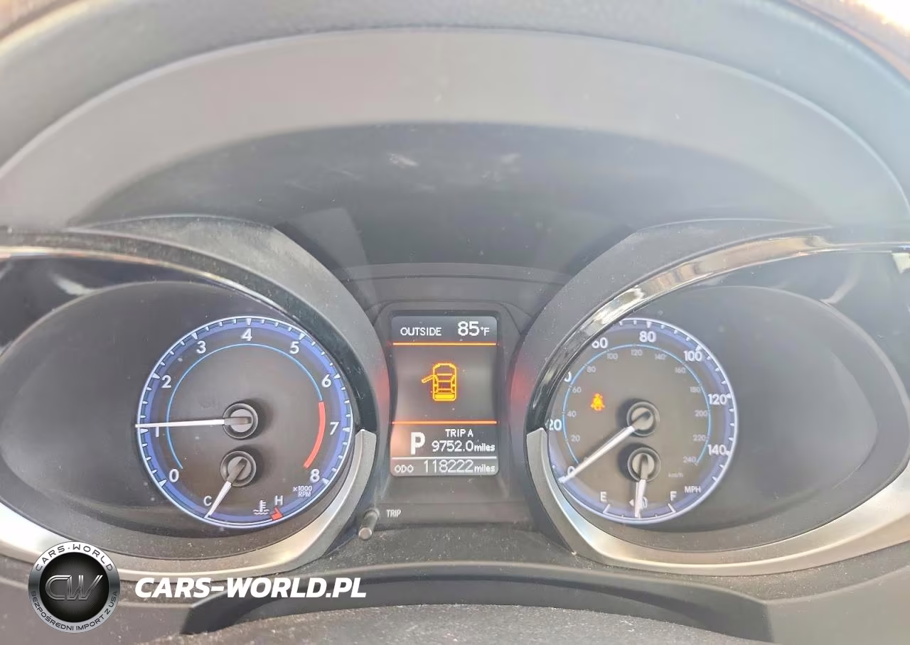 2015 Toyota Corolla S Plus VIN:5YFBURHE1FP308701 - 9