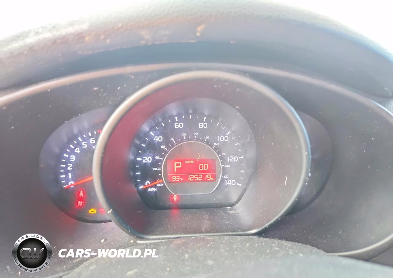 2016 Kia Soul + VIN:KNDJP3A54G7406165 - 9