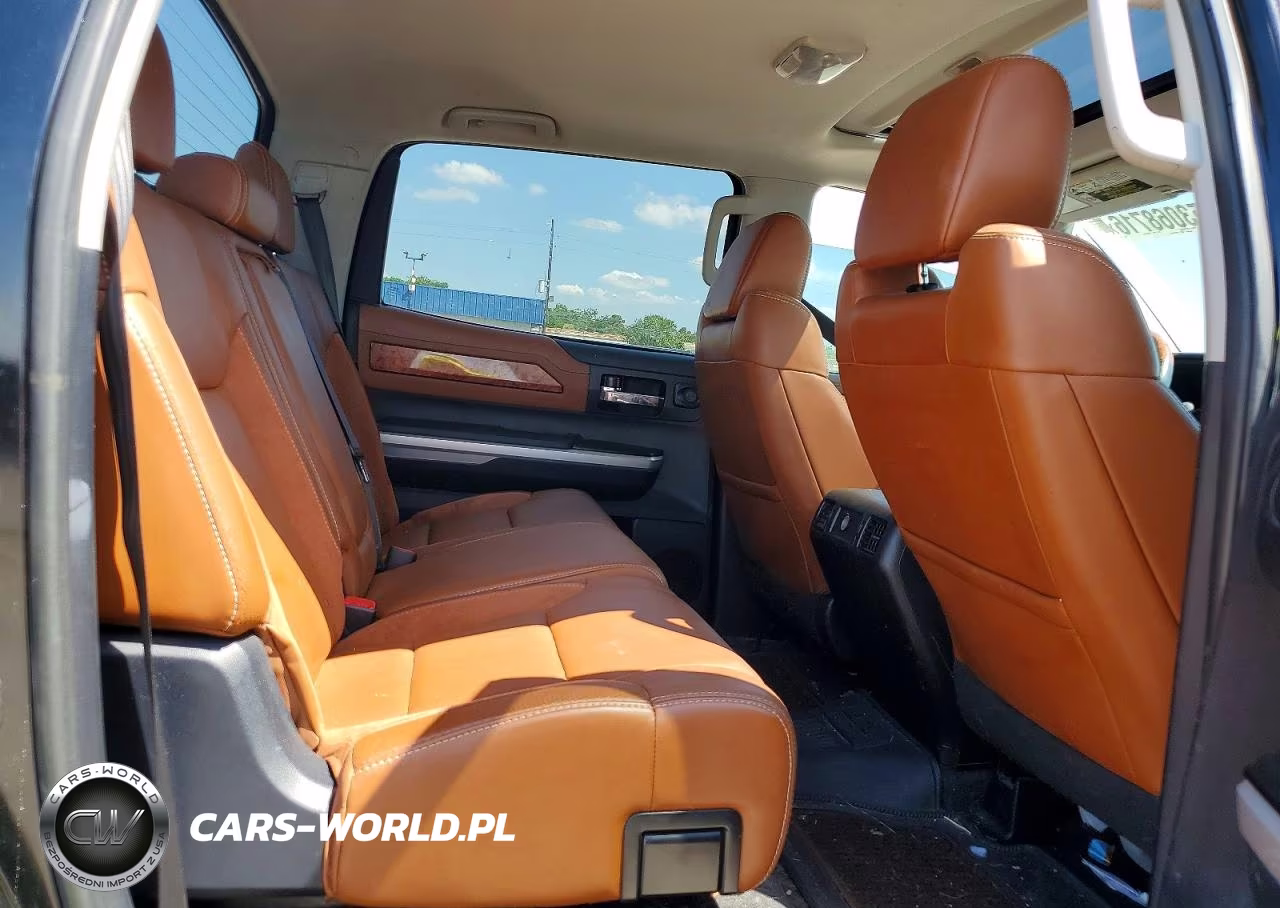 2015 Toyota Tundra VIN:5TFAW5F13FX462827 - 10