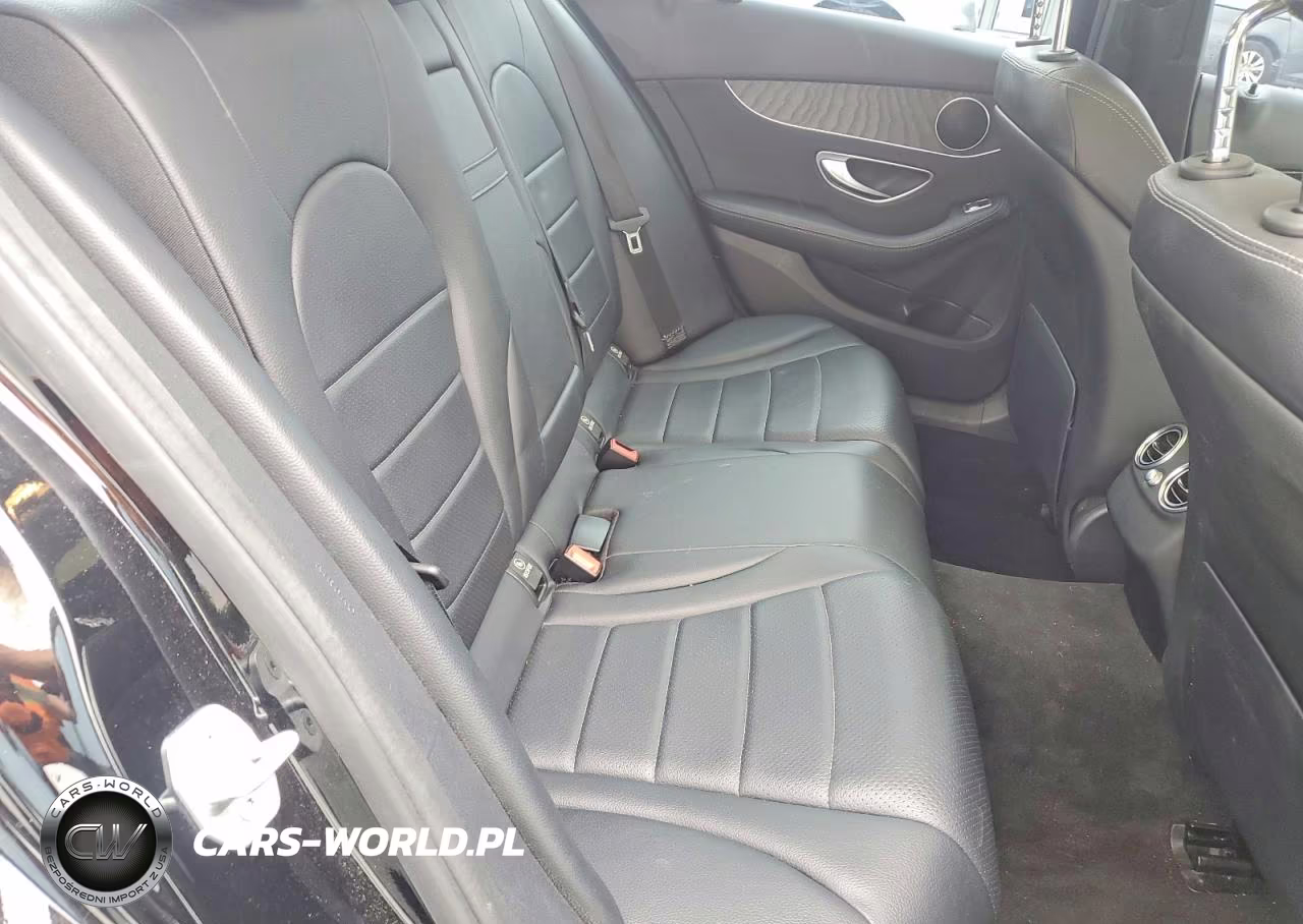 2016 Mercedes-Benz C 300 VIN:55SWF4JB1GU151259 - 10