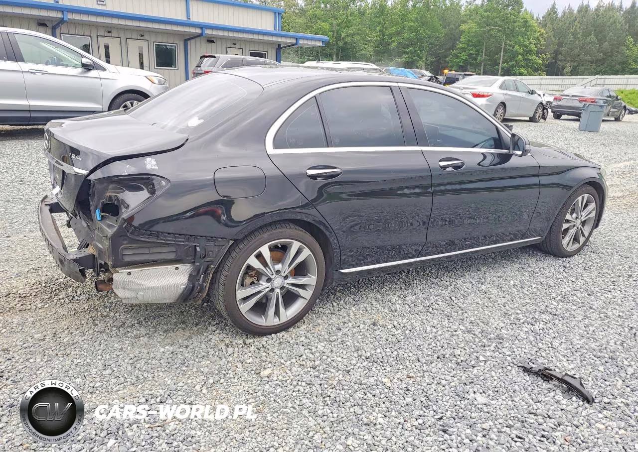 2016 Mercedes-Benz C 300 VIN:55SWF4JB1GU151259 - 3