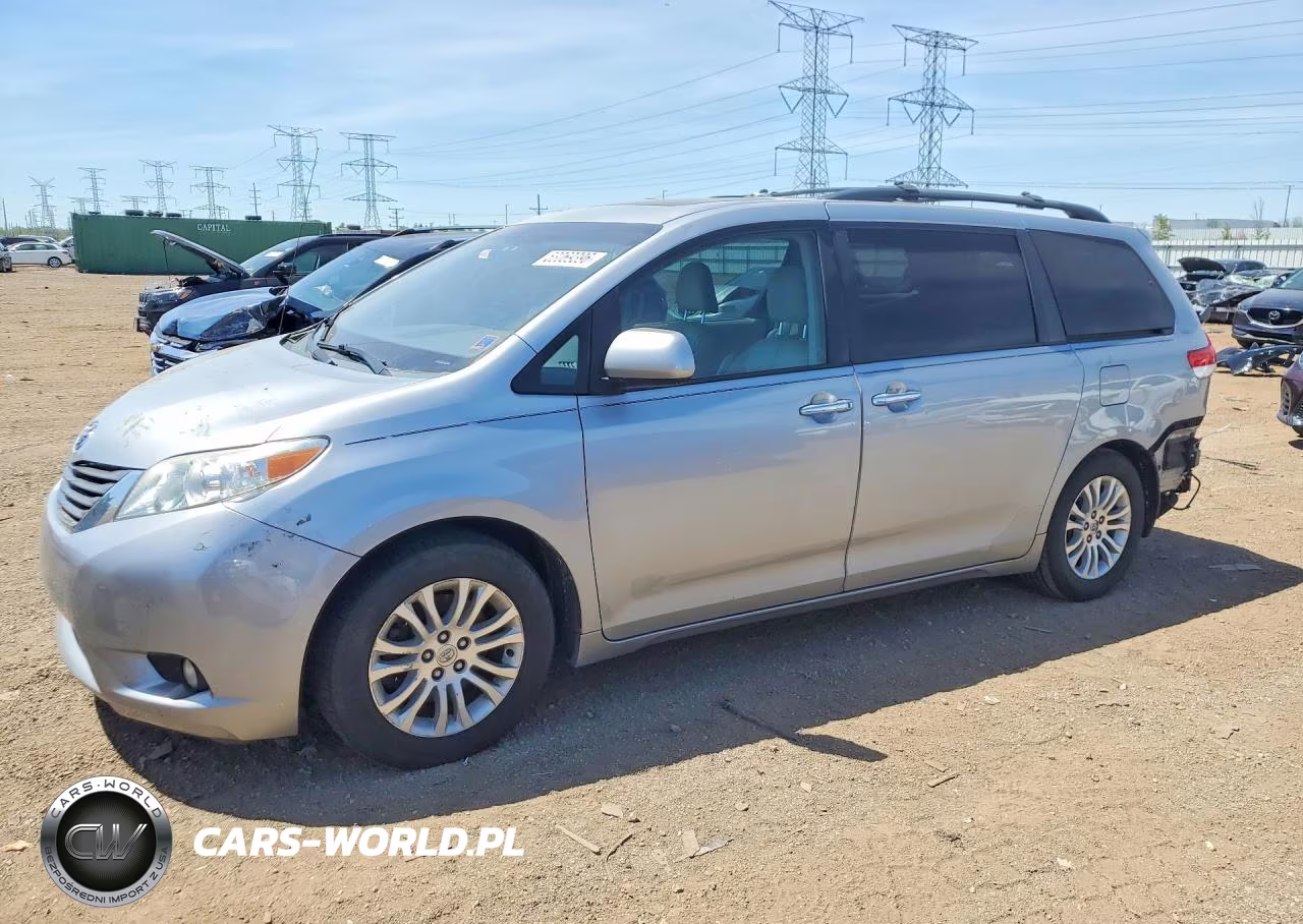 2014 Toyota Sienna Xle 8-Passenger