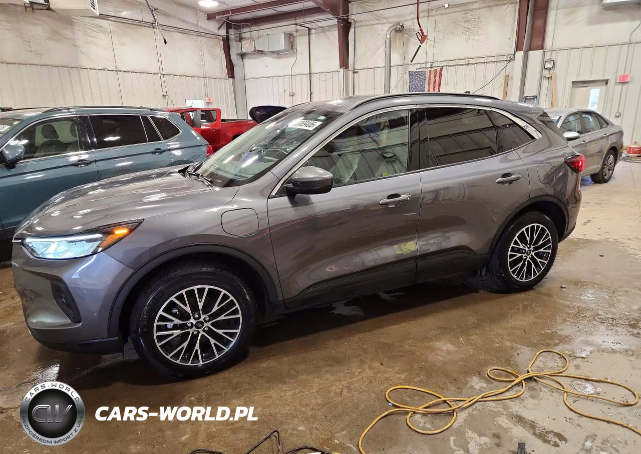 2023 Ford Escape – zdjęcie 1 z 13