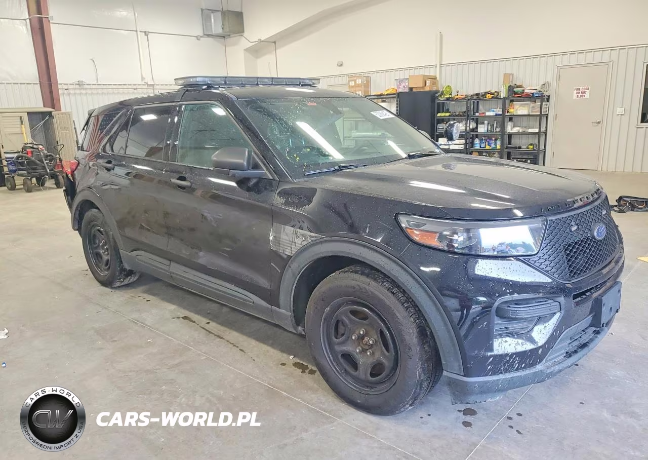 2023 Ford Explorer Police Interceptor VIN:1FM5K8AC5PGA17557 - 4