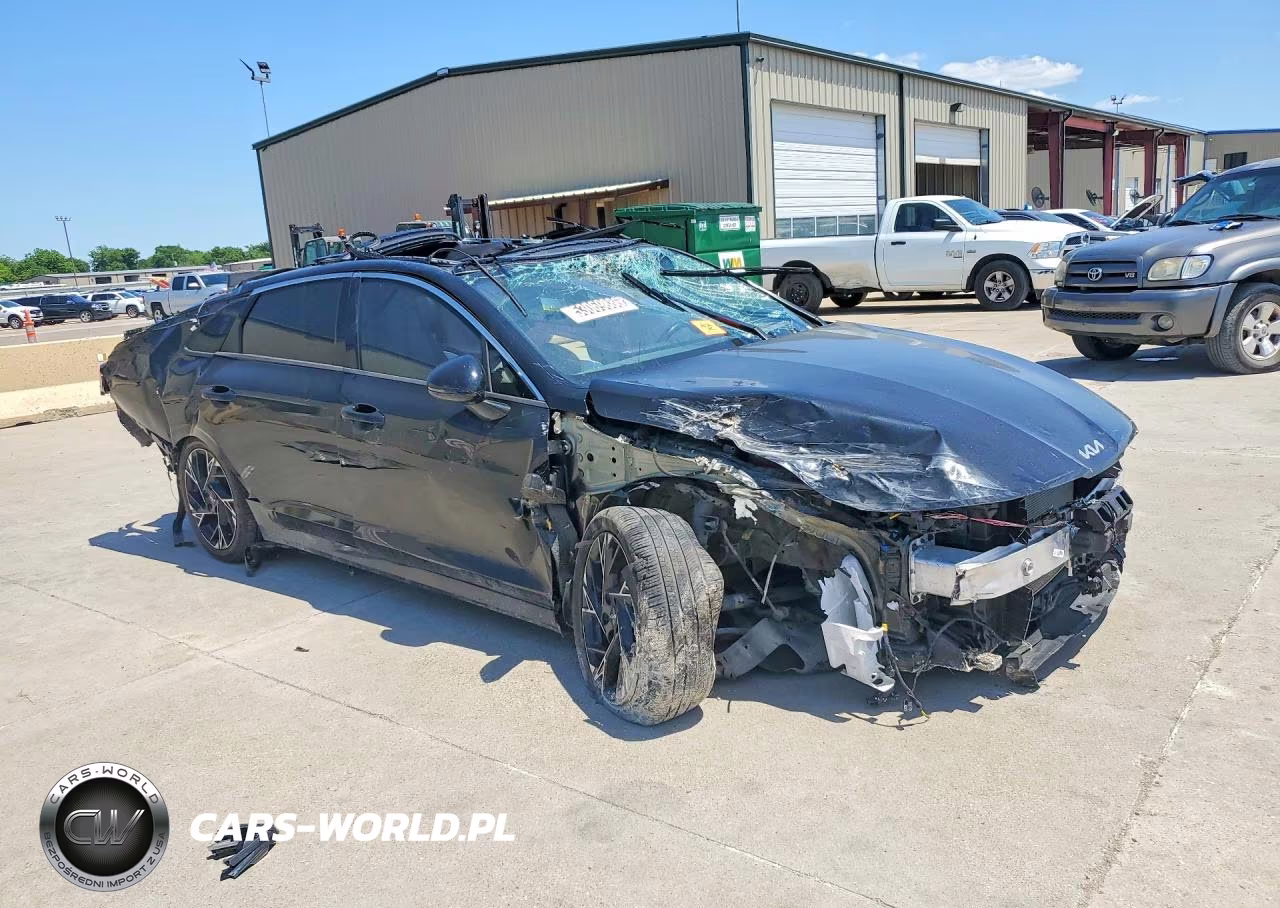 2025 Kia K5 Gt Line VIN:KNAG64J70S5328747 - 4