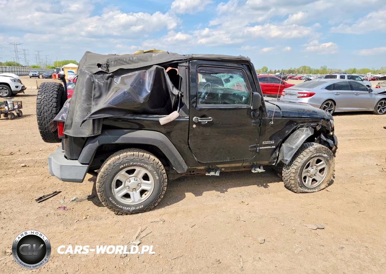 2012 Jeep Wrangler Sport VIN:1C4AJWAGXCL101811 - 3