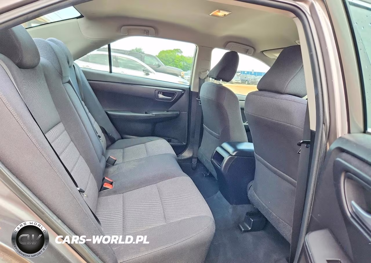 2017 Toyota Camry Le VIN:4T1BF1FK0HU394895 - 10