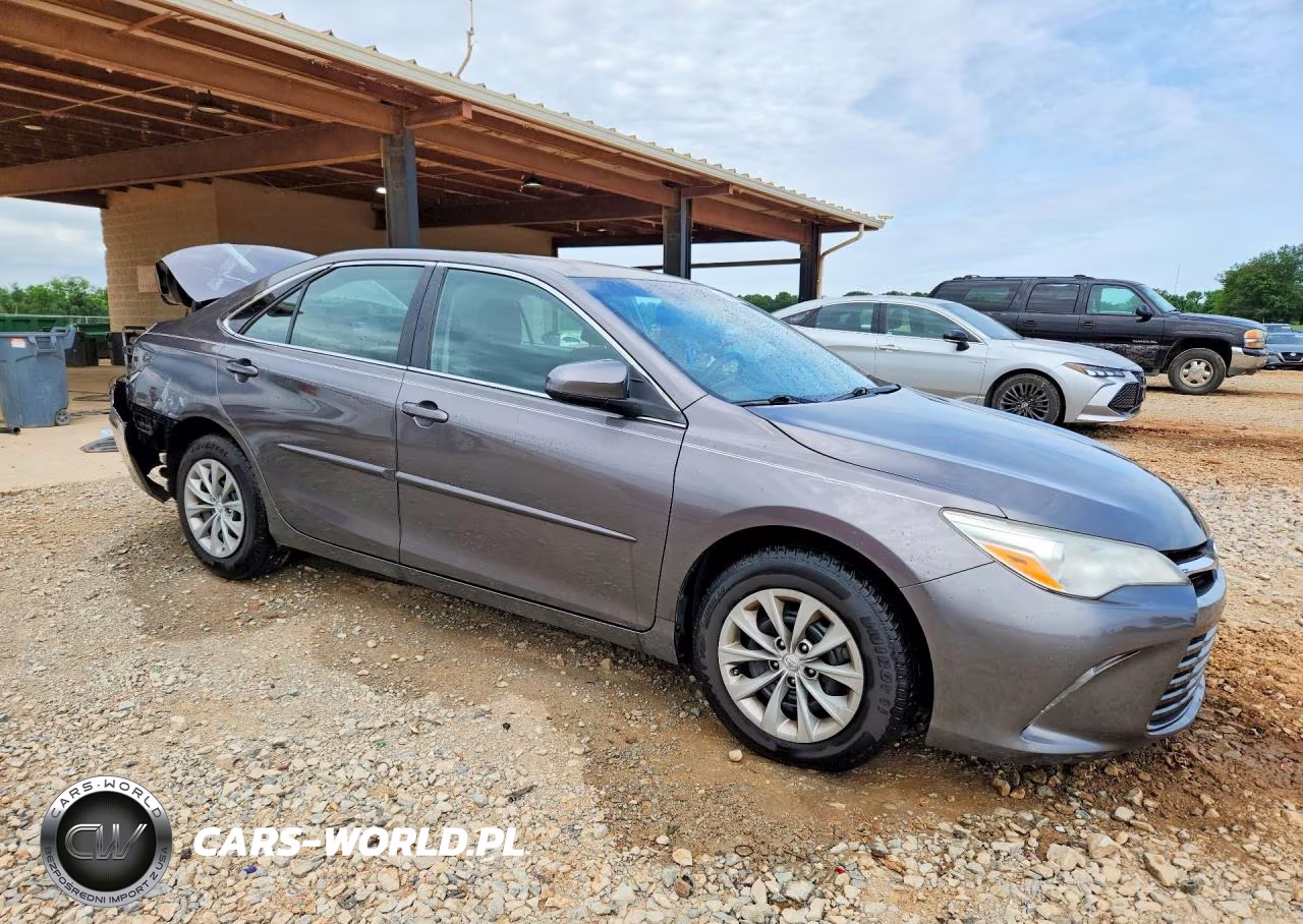 2017 Toyota Camry Le VIN:4T1BF1FK0HU394895 - 4