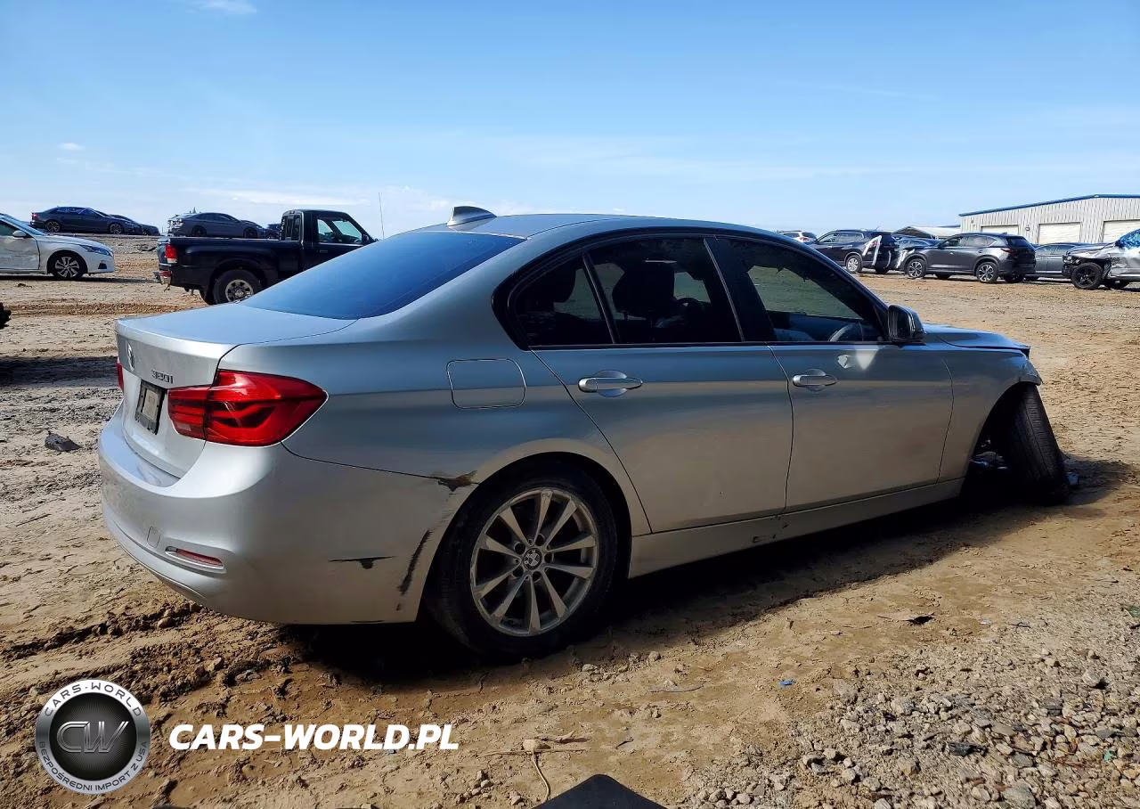 2018 BMW 320 I VIN:WBA8A9C54JAD28030 - 3