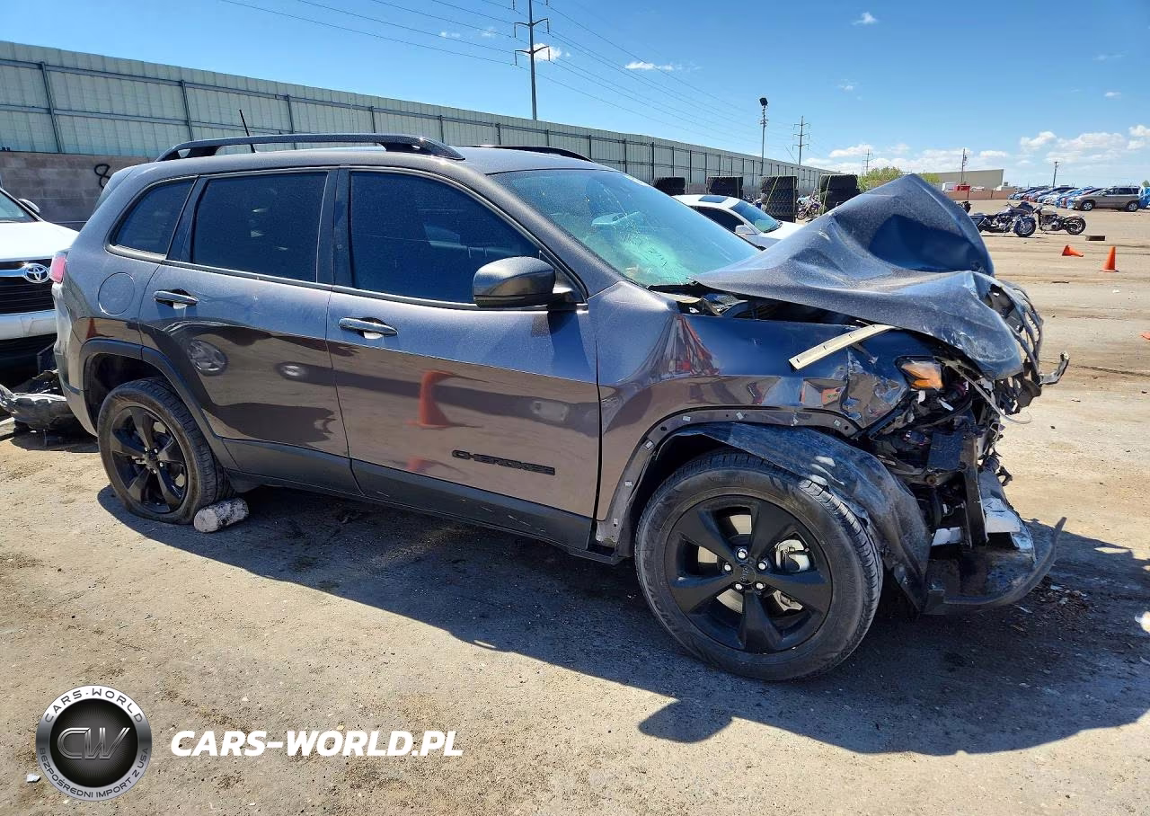 2021 Jeep Cherokee Latitude Plus VIN:1C4PJMLB3MD220246 - 4