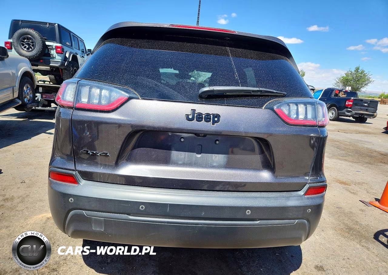 2021 Jeep Cherokee Latitude Plus VIN:1C4PJMLB3MD220246 - 6