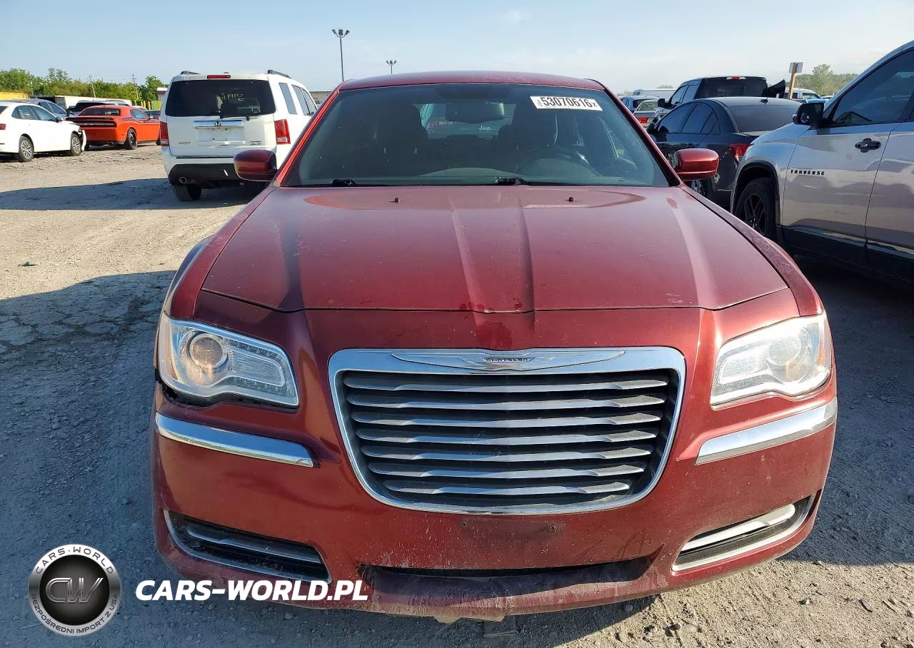 2012 Chrysler 300 4D 2Wd VIN:2C3CCAAG8CH272886 - 5
