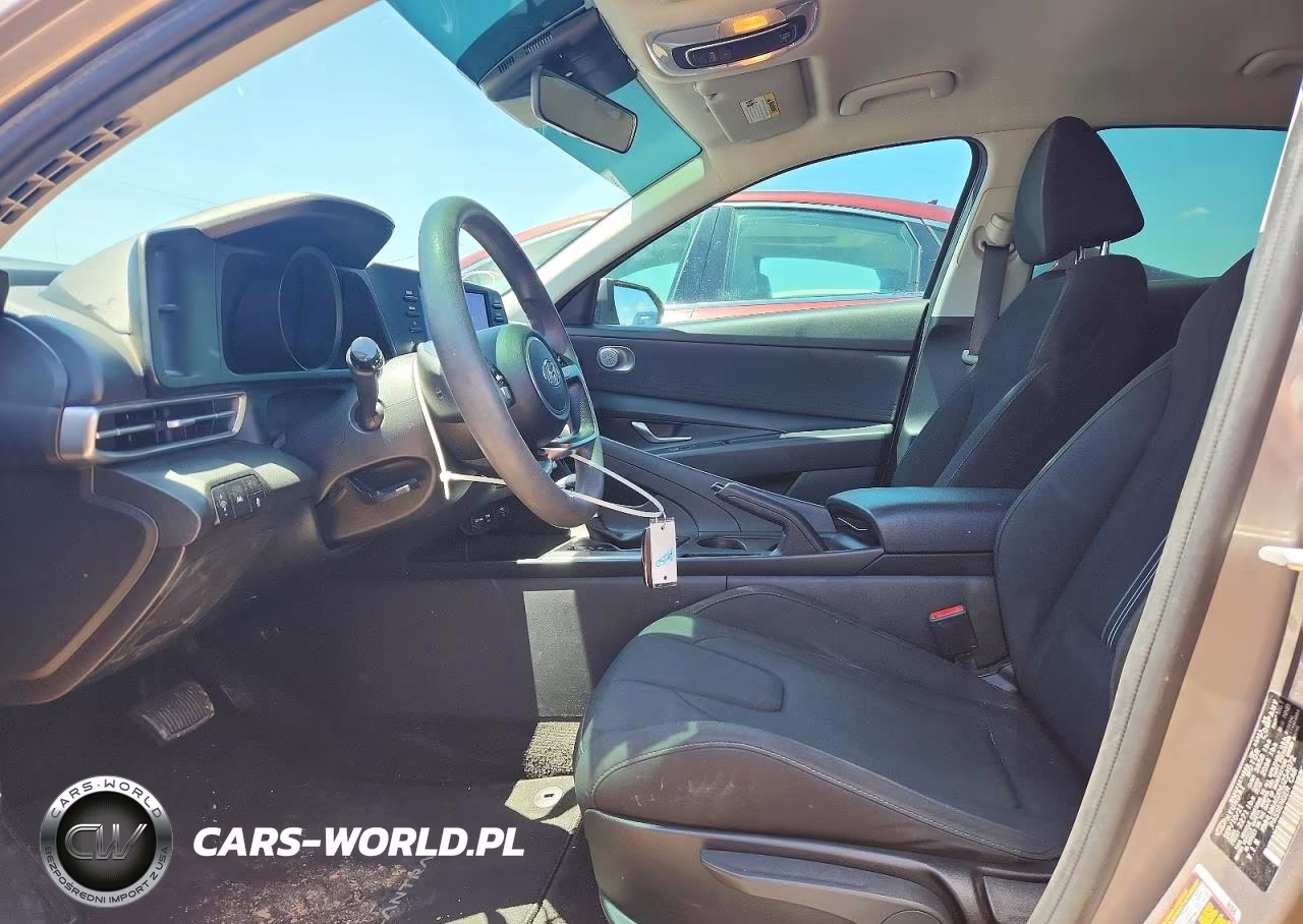 2022 Hyundai Elantra Sel VIN:KMHLM4AGXNU254072 - 7
