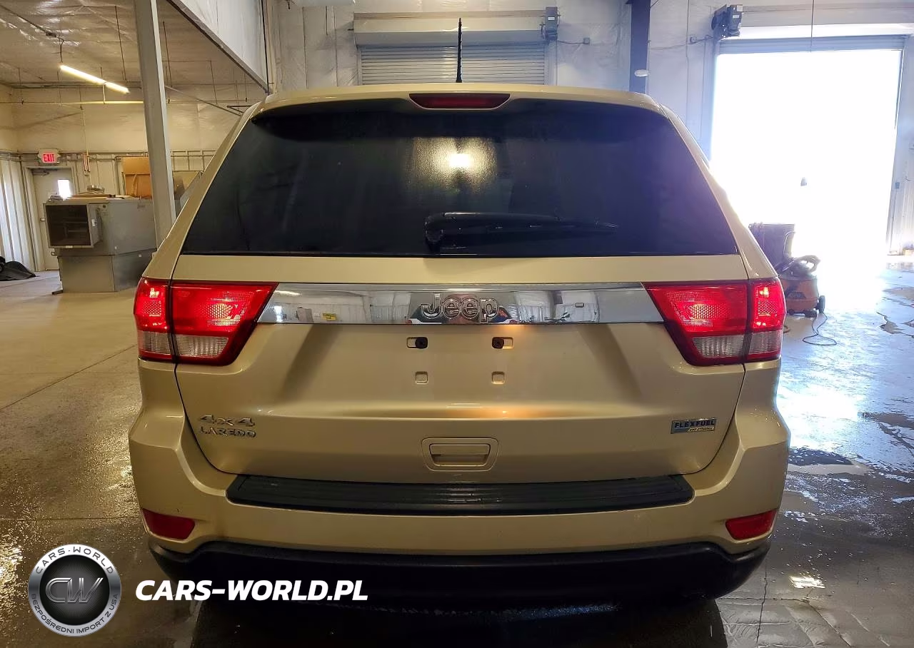 2011 Jeep Grand Cherokee Laredo VIN:1J4RR4GG7BC654660 - 6