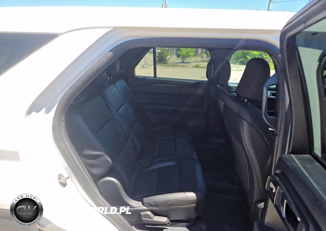 2020 Ford Explorer Police Interceptor VIN:1FM5K8AW1LGC48721 - 6