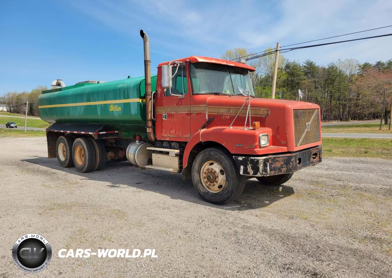 1999 Volvo Wg Trucks Tank Truck