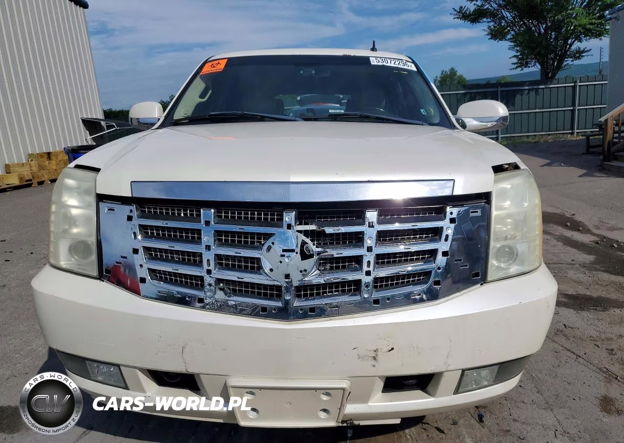 2007 Cadillac Escalade Luxury VIN:1GYFK63877R201404 - 5