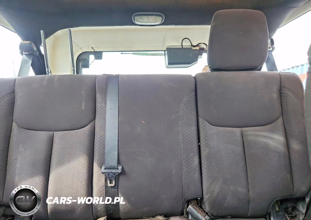2013 Jeep Wrangler Unlimited Sport VIN:1C4BJWDGXDL671227 - 10