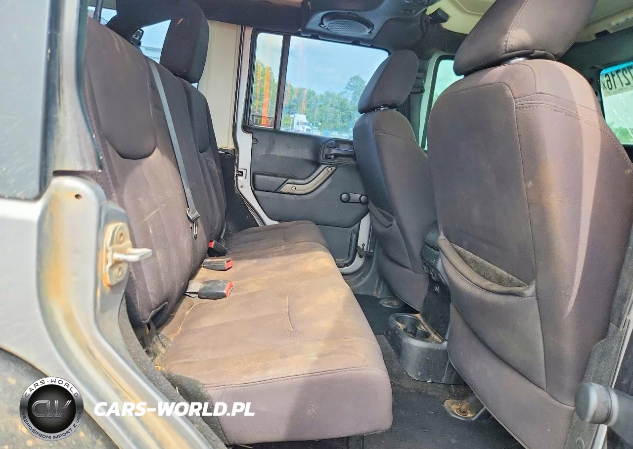 2013 Jeep Wrangler Unlimited Sport VIN:1C4BJWDGXDL671227 - 11