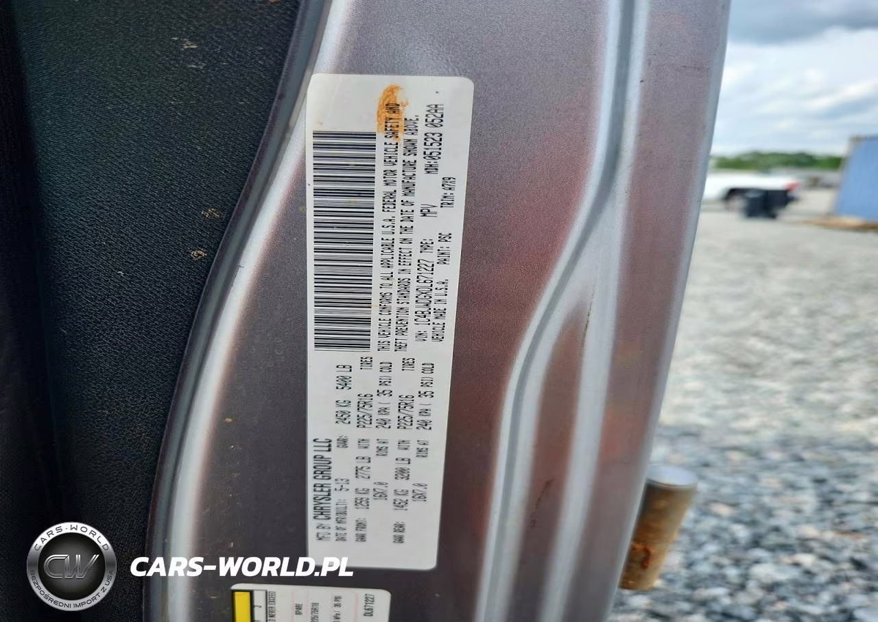 2013 Jeep Wrangler Unlimited Sport VIN:1C4BJWDGXDL671227 - 13