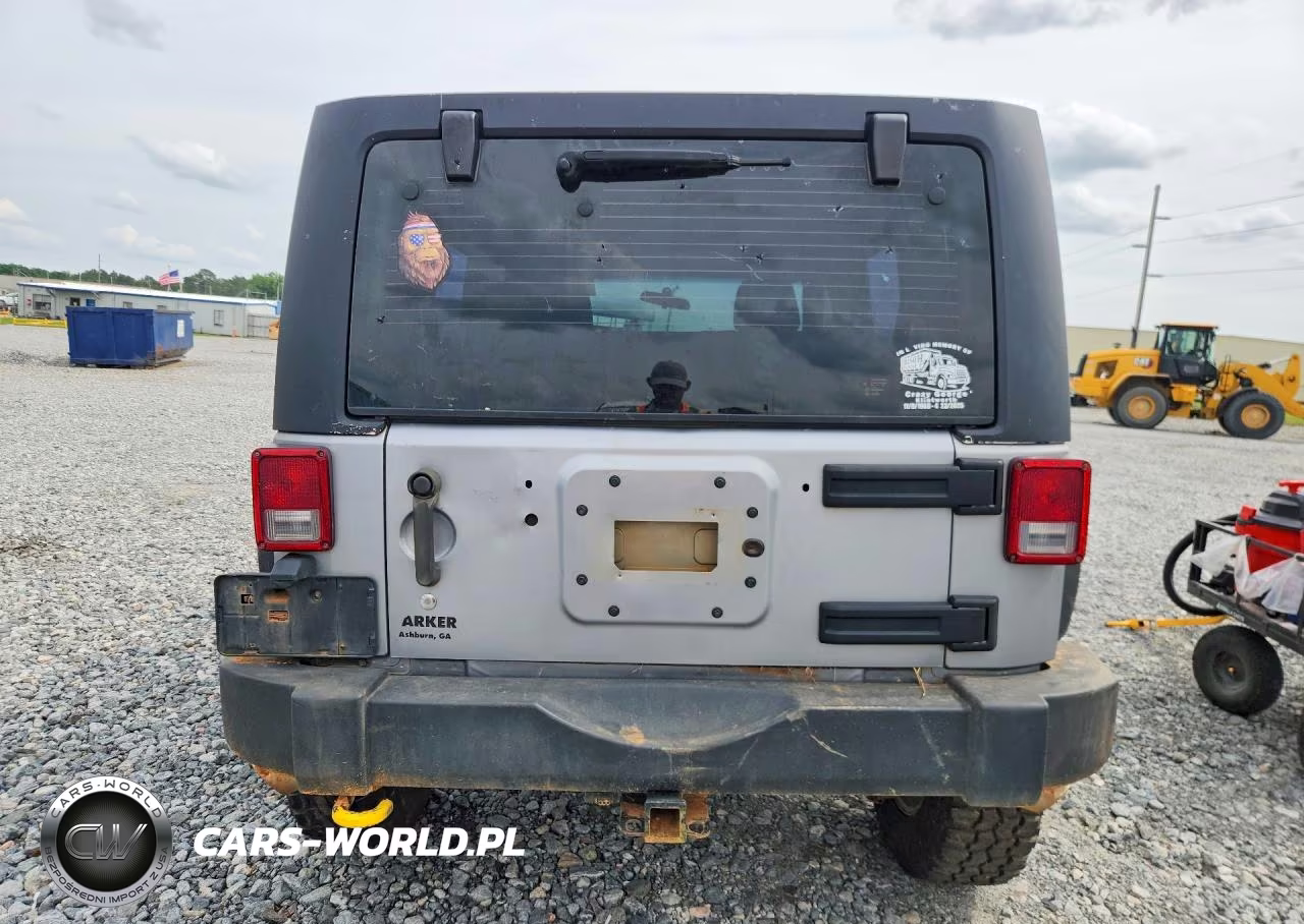 2013 Jeep Wrangler Unlimited Sport VIN:1C4BJWDGXDL671227 - 6