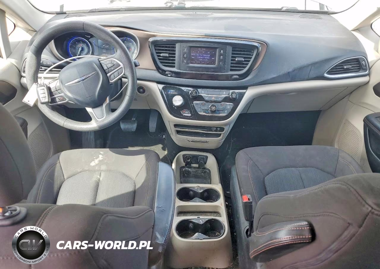 2017 Chrysler Pacifica Touring VIN:2C4RC1DGXHR695133 - 8