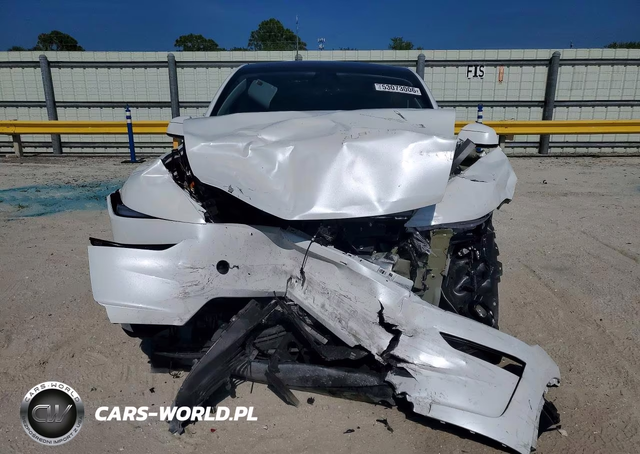 2026 Tesla Model Y VIN:7SAYGDEE6TA461090 - 5