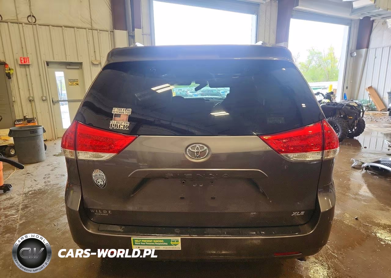 2013 Toyota Sienna Xle 8-Passenger VIN:5TDYK3DC3DS401922 - 6