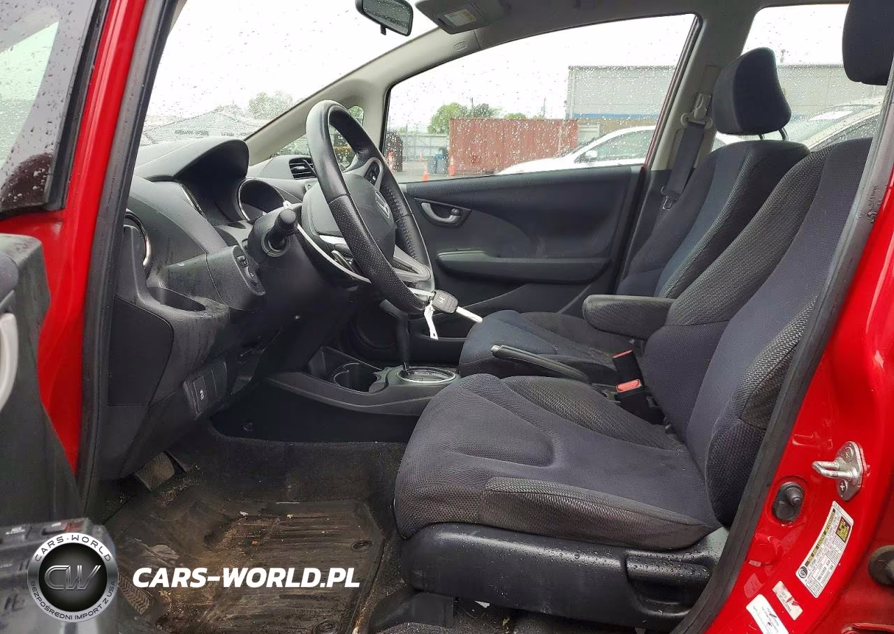 2013 Honda Fit Sport VIN:JHMGE8H59DC031748 - 7