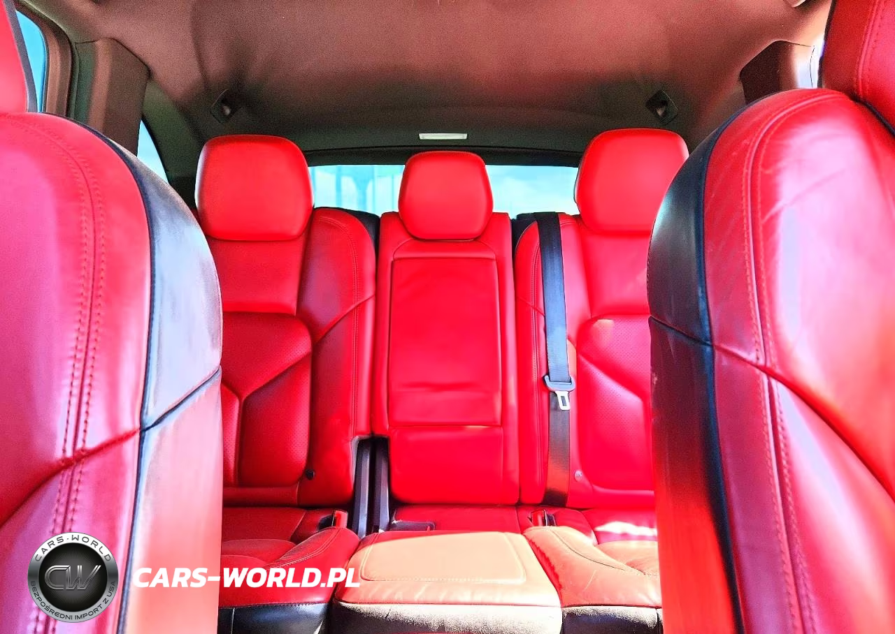 2016 Porsche Cayenne VIN:WP1AA2A25GLA02315 - 10