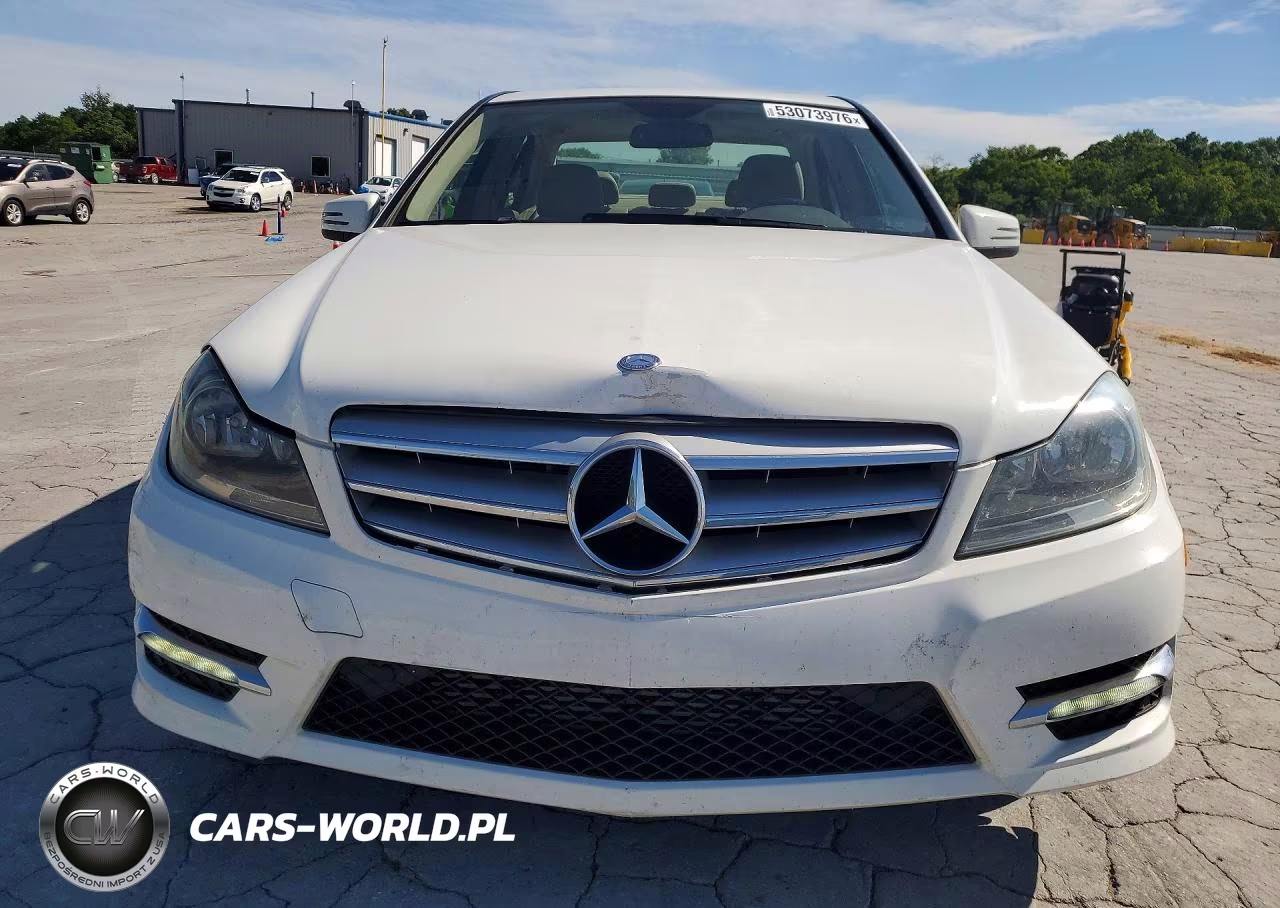 2013 Mercedes-Benz C 250 VIN:WDDGF4HB8DR296757 - 5
