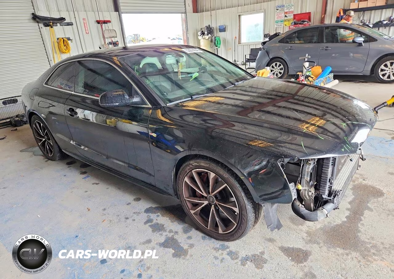 2015 Audi A5 Premium Plus VIN:WAUMFAFR2FA062690 - 4
