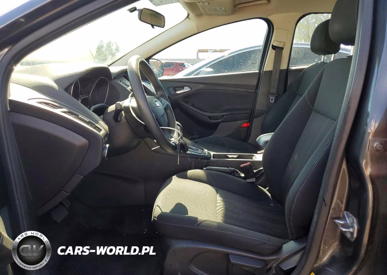 2018 Ford Focus Se VIN:1FADP3FE4JL241177 - 7