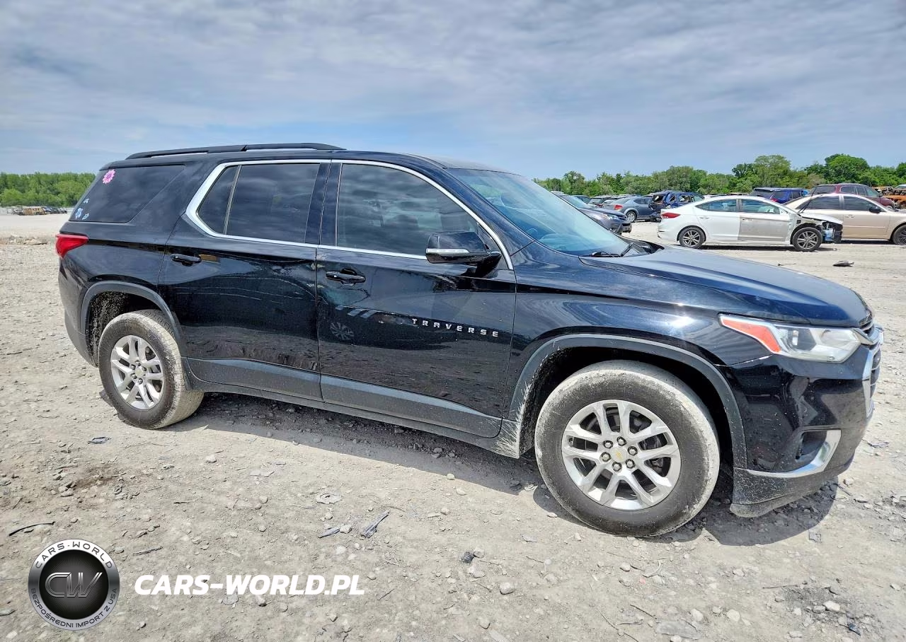 2019 Chevrolet Traverse Lt VIN:1GNERGKW2KJ144384 - 4