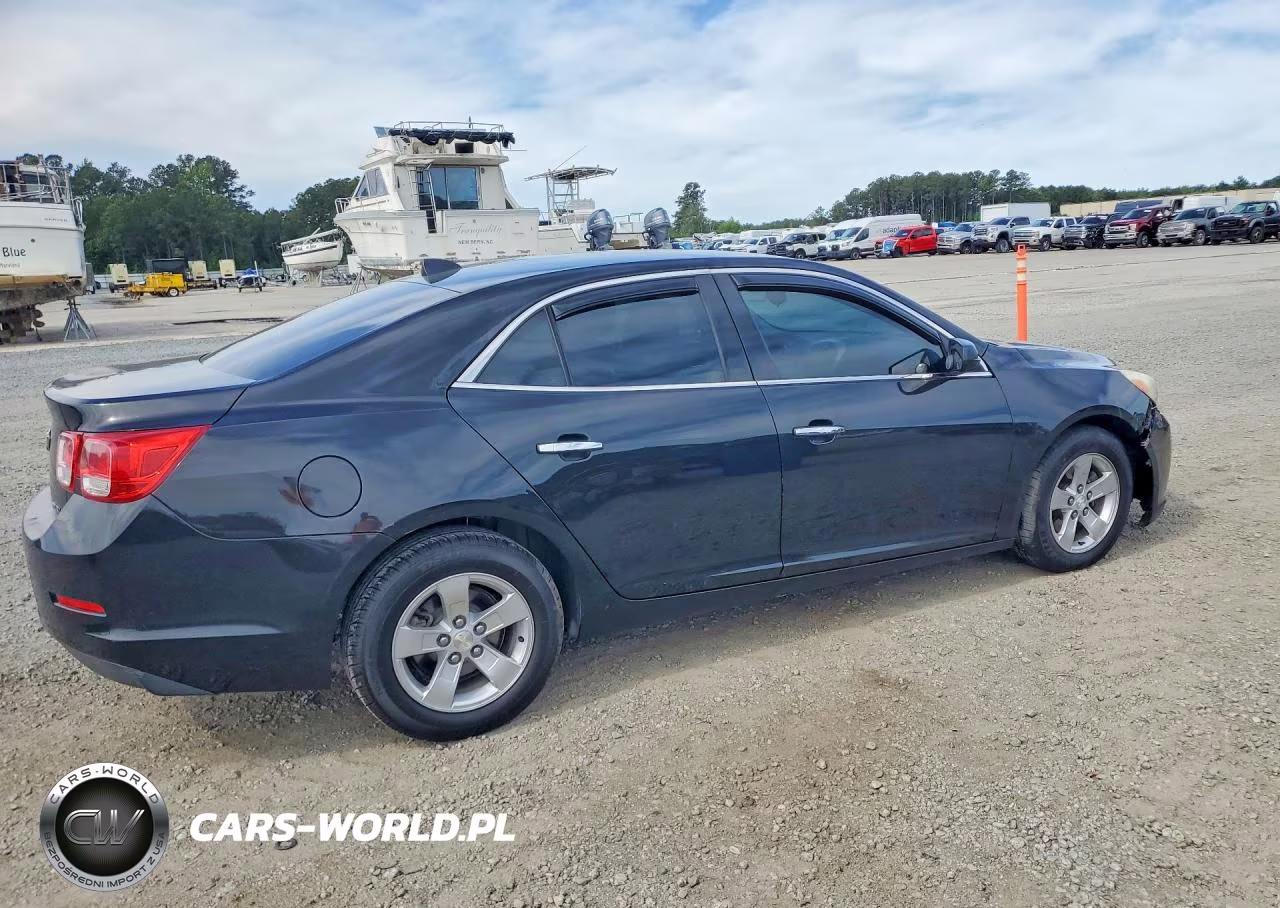 2014 Chevrolet Malibu Ls VIN:1G11B5SL2EF158145 - 3