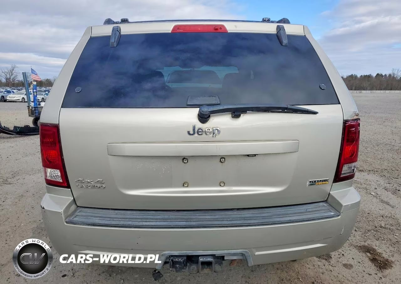 2007 Jeep Grand Cherokee Laredo VIN:1J8HR48P77C555336 - 6