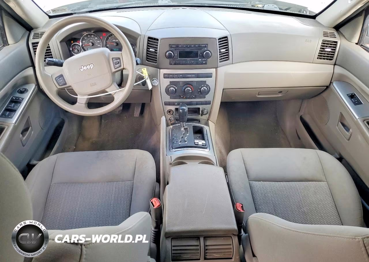 2007 Jeep Grand Cherokee Laredo VIN:1J8HR48P77C555336 - 8