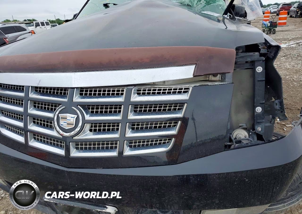 2008 Cadillac Escalade Luxury VIN:1GYFK63818R144487 - 11