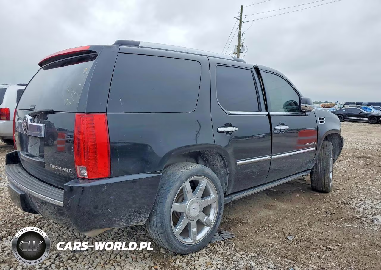 2008 Cadillac Escalade Luxury VIN:1GYFK63818R144487 - 3