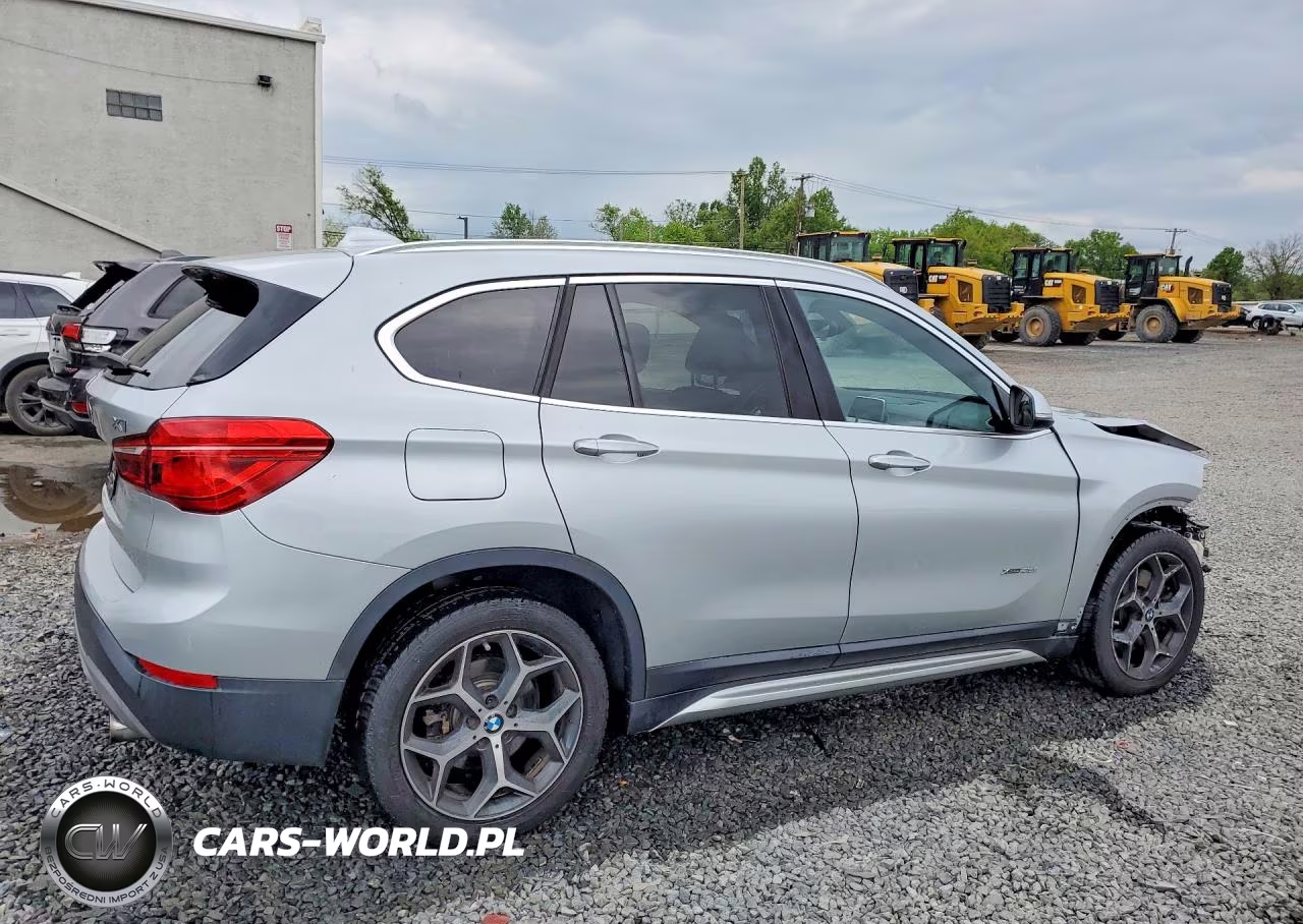 2018 BMW X1 xDrive28I VIN:WBXHT3C36J5F93195 - 3