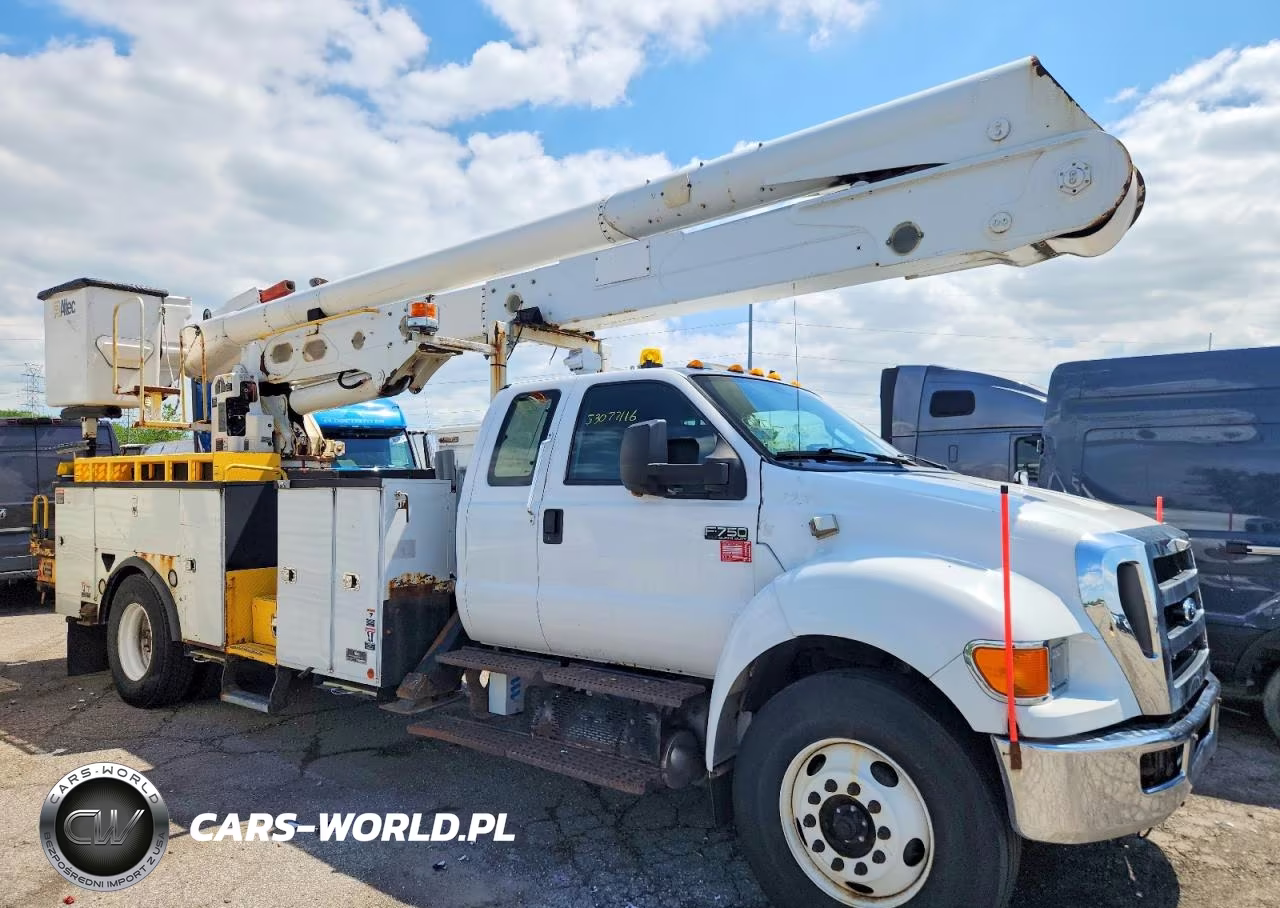 2012 Ford F750 Super Duty Bucket Truck