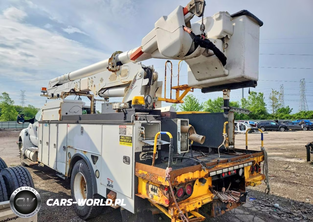 2012 Ford F750 Super Duty Bucket Truck VIN:3FRXX7FK8CV397693 - 3