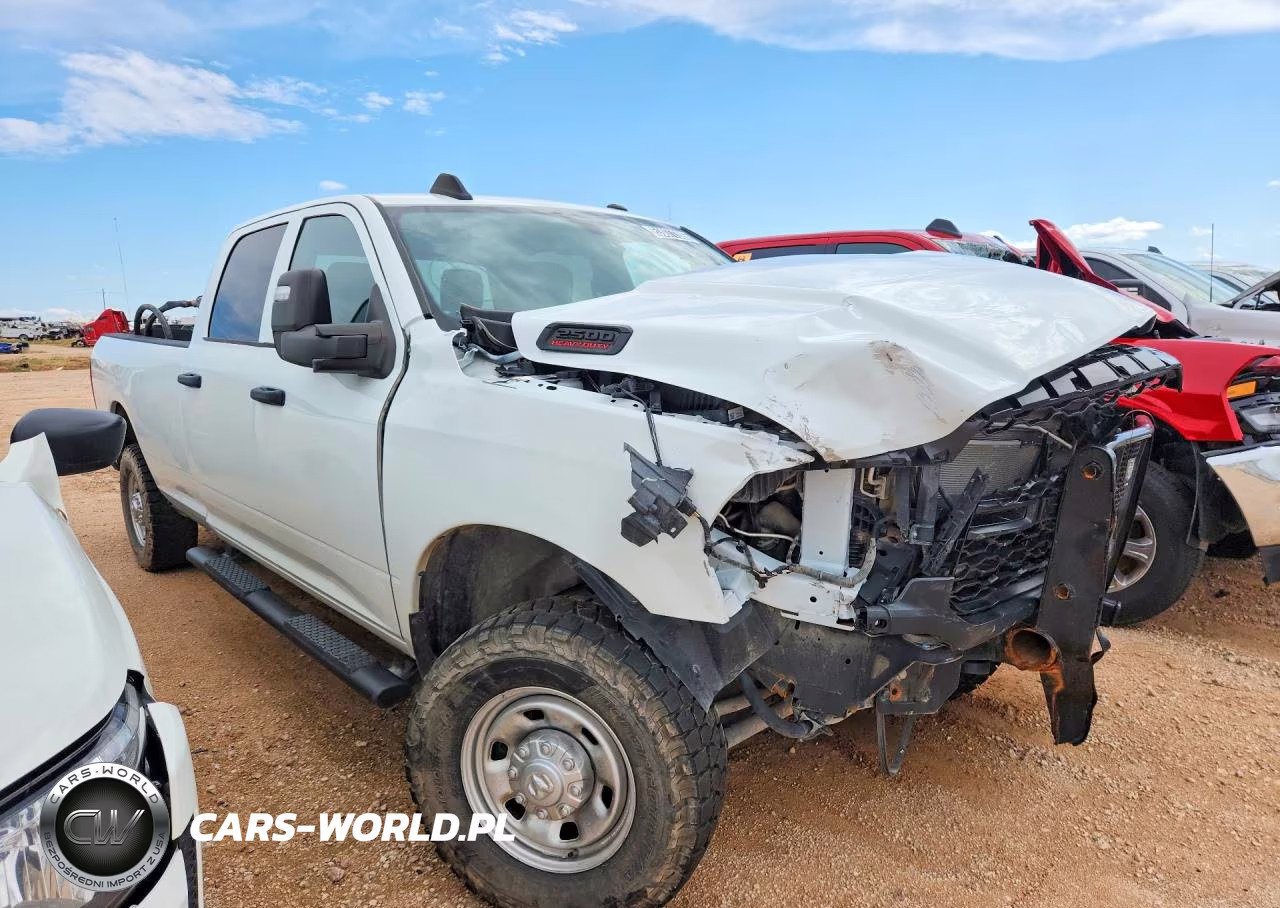 2024 Ram 2500 Tradesman VIN:3C6UR5HJ3RG250348 - 4