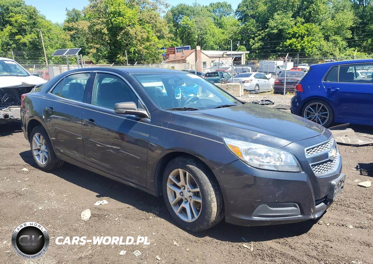 2013 Chevrolet Malibu 1Lt VIN:1G11C5SA2DF205796 - 4