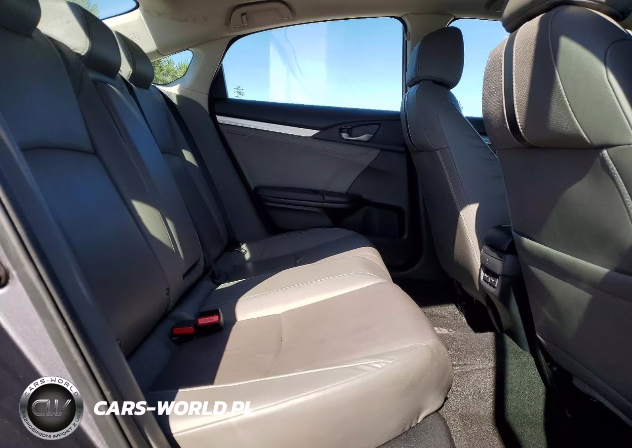 2016 Honda Civic Touring VIN:2HGFC1F99GH637568 - 10