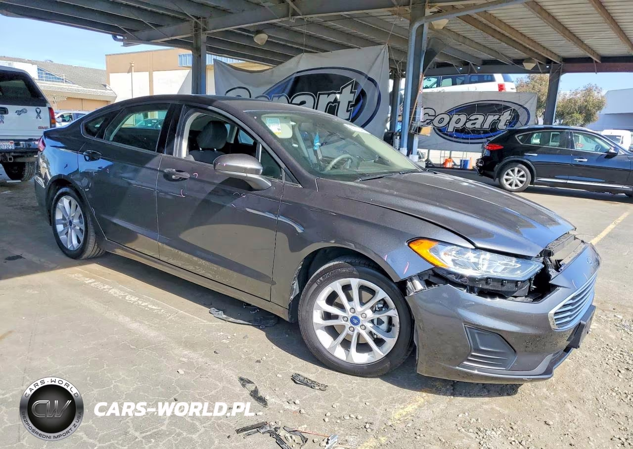 2020 Ford Fusion Se VIN:3FA6P0LU3LR114119 - 4